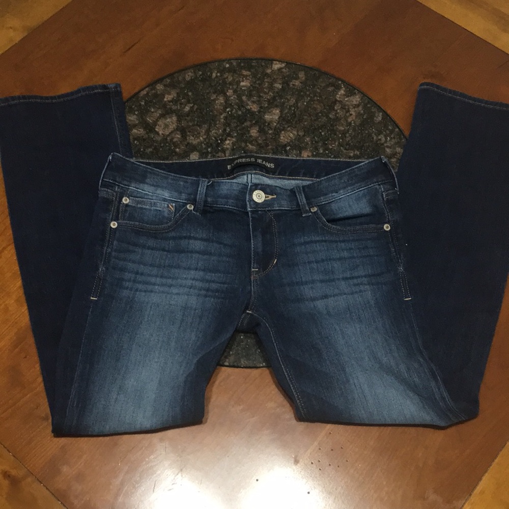 Express Jeans Barely Boot Low Rise- size 6 Short